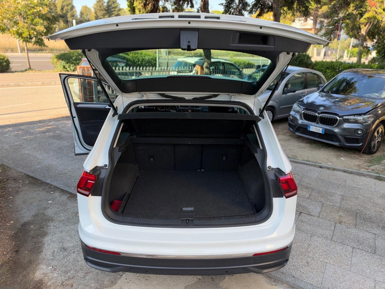 Volkswagen Tiguan 2.0 TDI 150 CV SCR DSG Life
