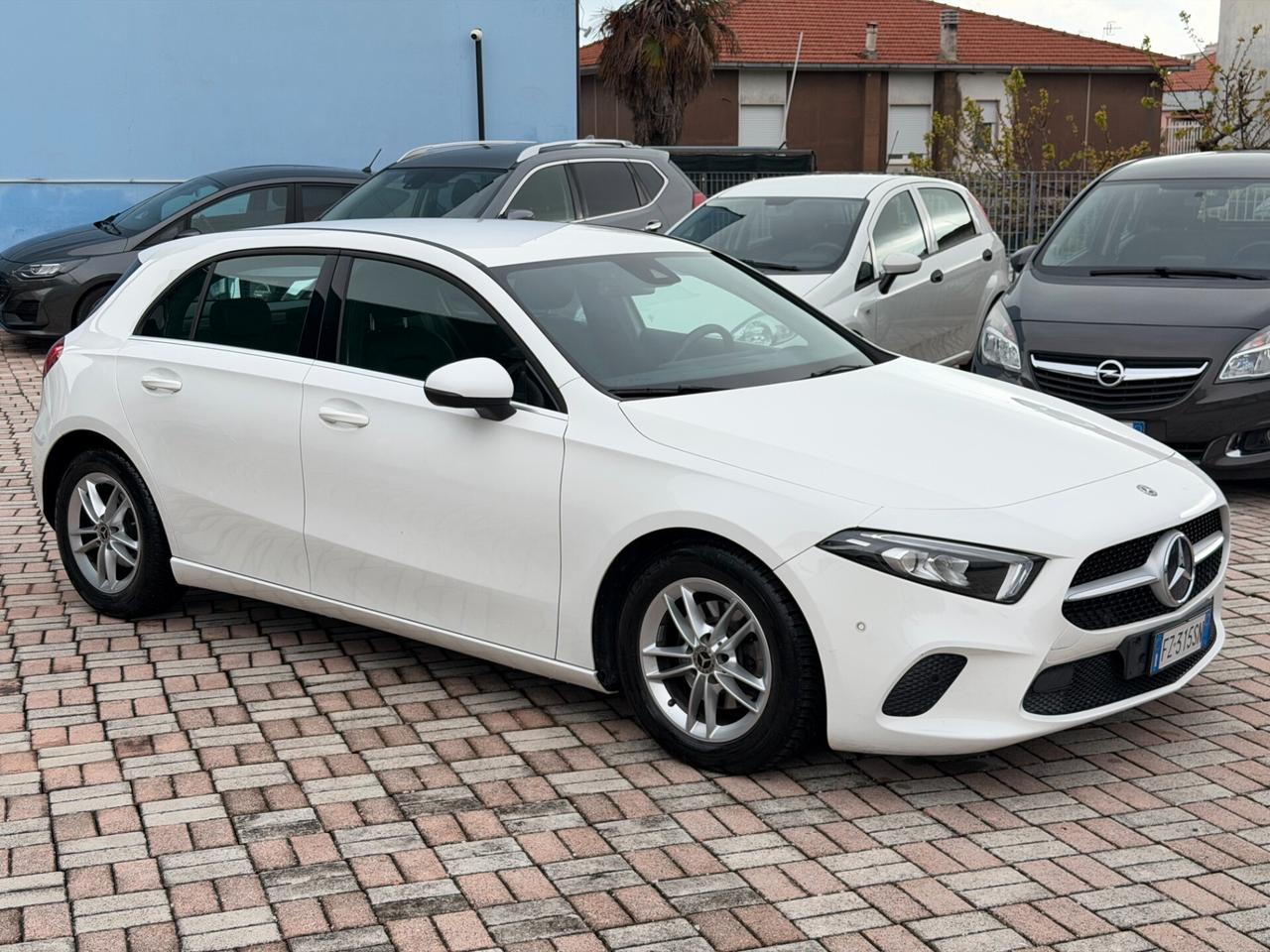 Mercedes-benz A 180 d Automatic Business Extra