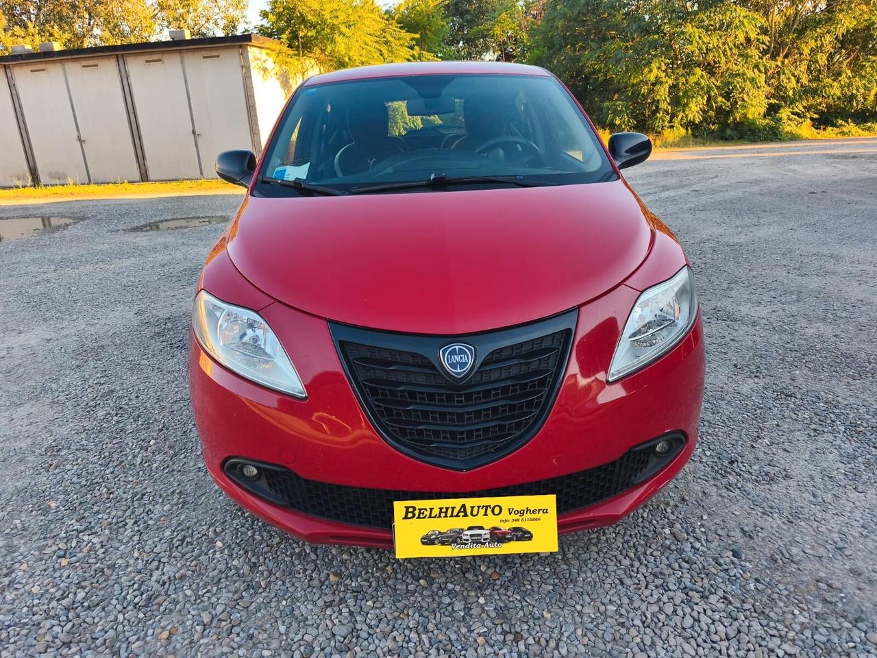 Lancia Ypsilon 2014--900 Benzina Metano Neopatentati