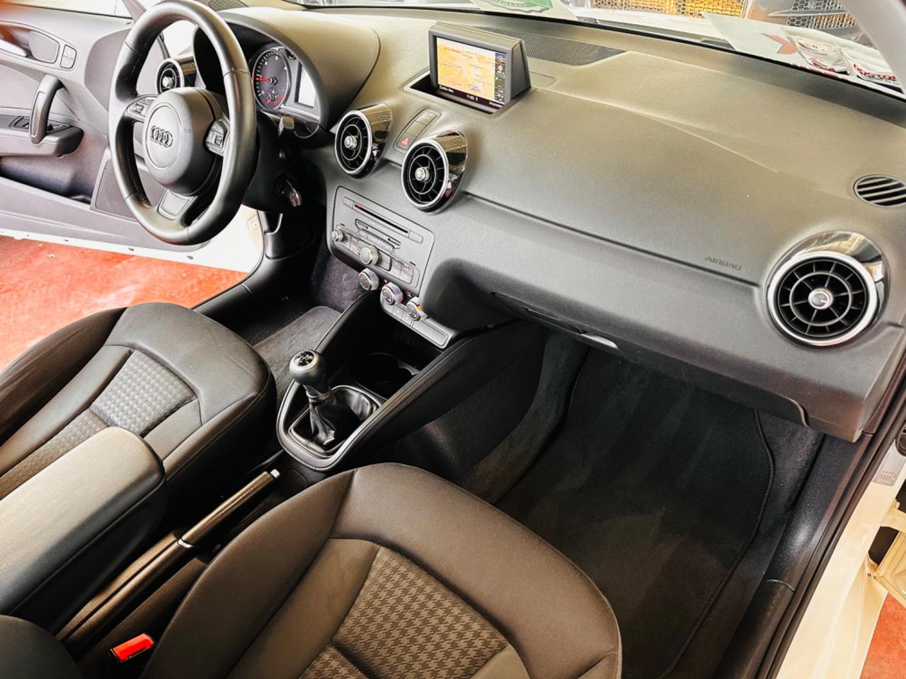 Audi A1 1.6 TDI 105 CV Attraction Ok Neopatentati