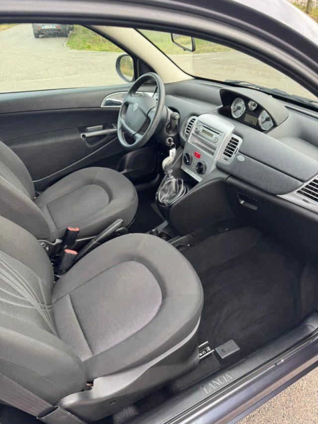 LANCIA Ypsilon 1.2 69 CV Unyca