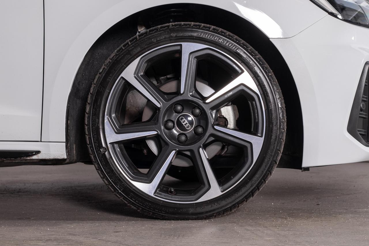 Audi A1 Sportback 30 Tfsi S Line S Tronic Identity Black