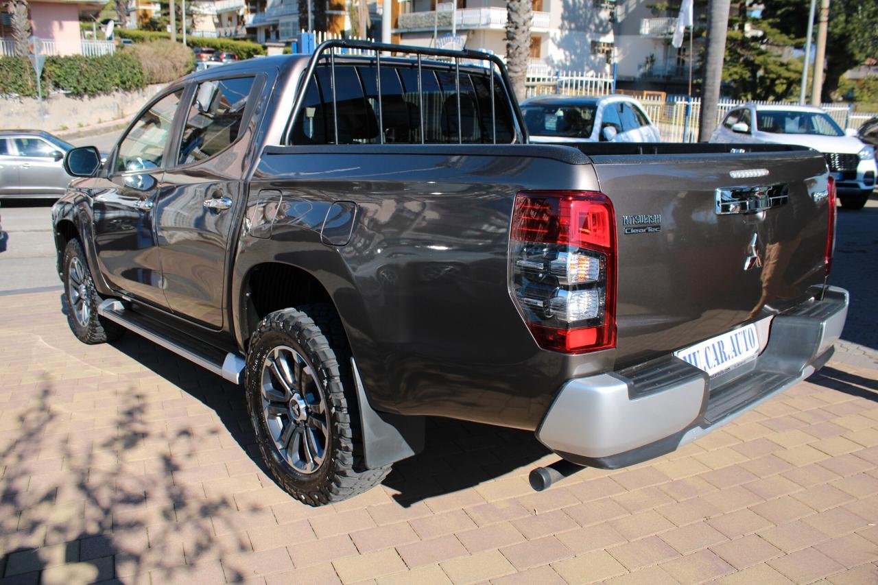 Mitsubishi L200 2.3 D Double Cab 4x4 Super Select Diamond