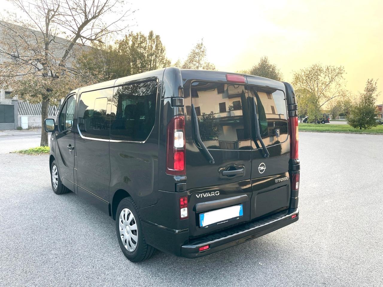 Opel Vivaro 27 1.6 BiTurbo S&S EcoFLEX PC-TN Combi 9 Posti 2015