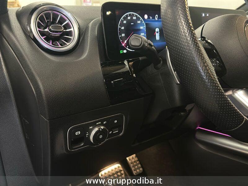 Mercedes-Benz Classe B - W247 2023 B 180 d AMG Line Premium auto