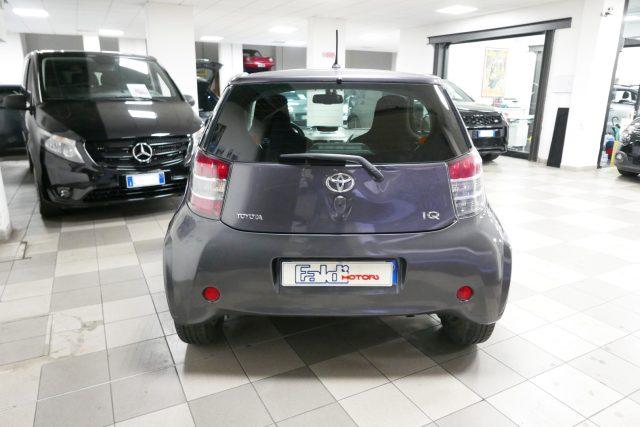 TOYOTA iQ 1.0 Autom.