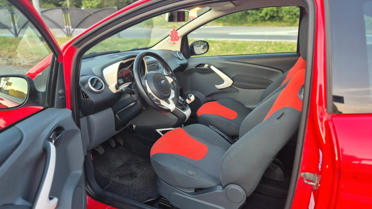 Ford Ka 1.2 8V 69 CV Black&White Edition