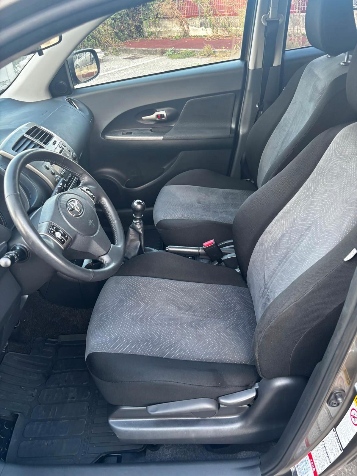 Toyota Urban Cruiser 1.4 D-4D AWD Lounge X UNICO PROPRIETARIO TAGLIANDI TOYOTA
