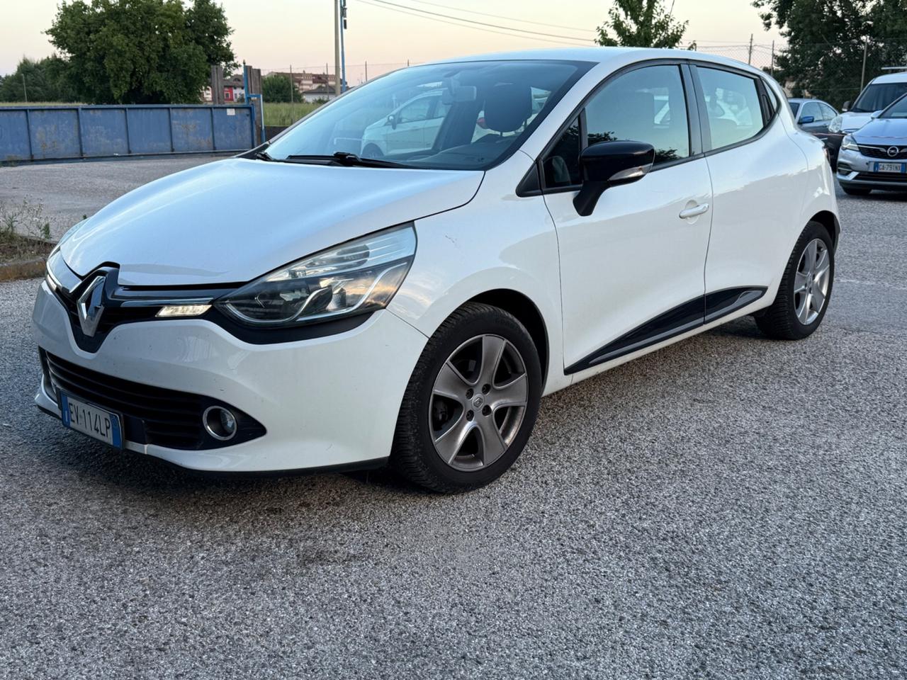 Renault Clio 1.2 75CV 5 porte Wave