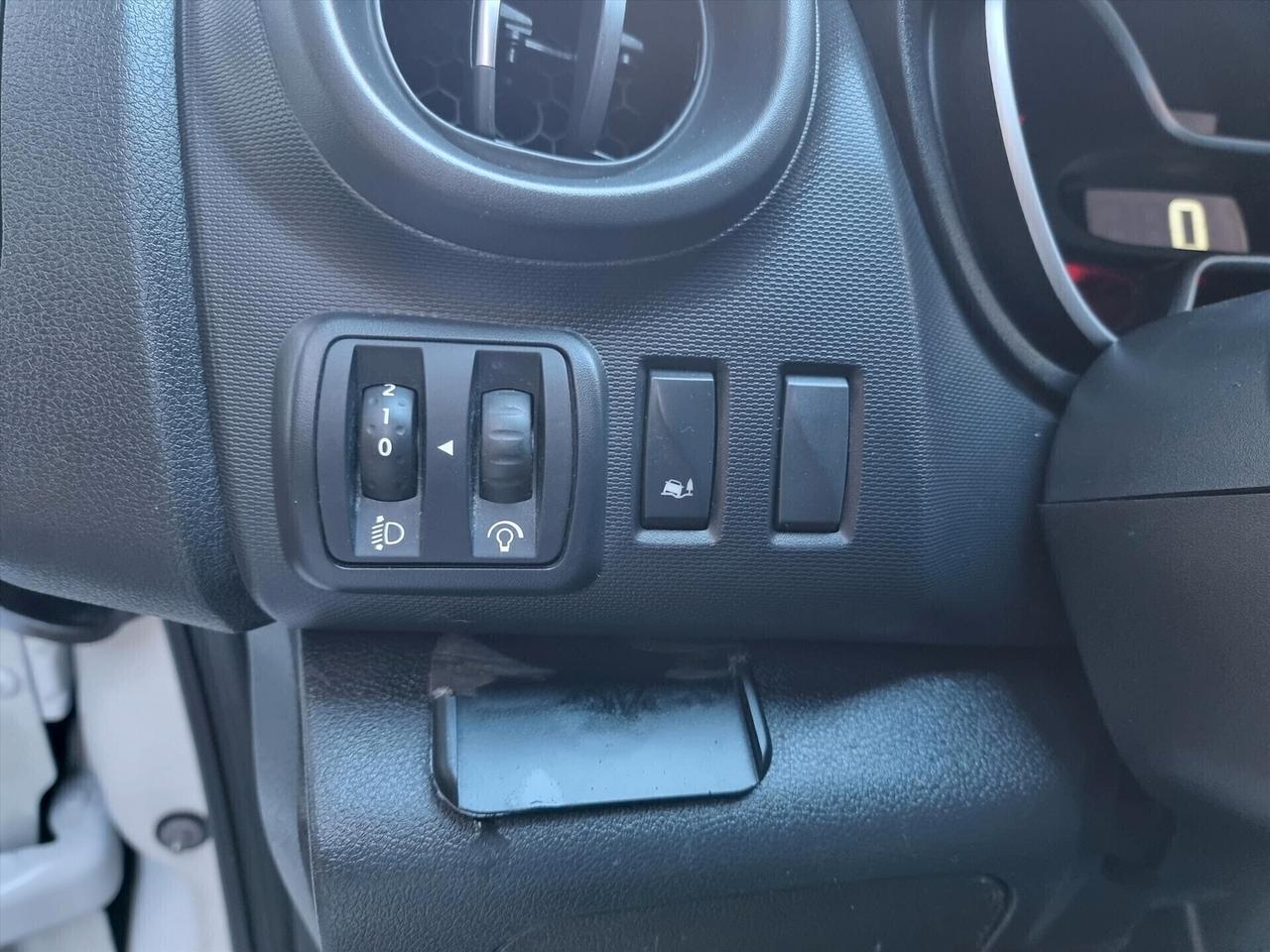 Renault TRAFIC 2.0 DCI L2 PL TB PASSO LUNGO TETTO BASSO IVA ESCLUSA