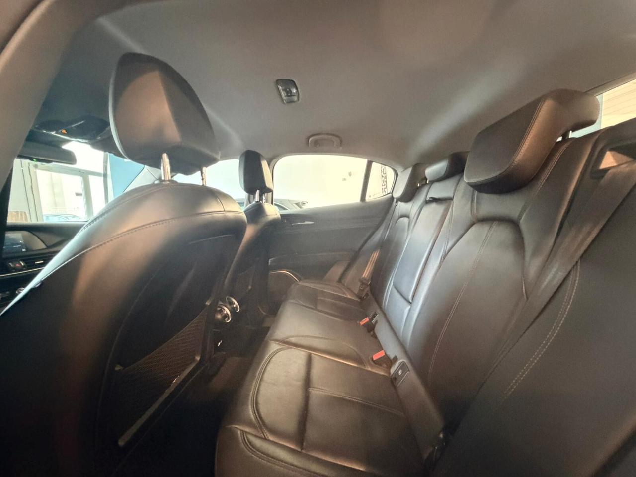 Alfa Romeo Stelvio 2.2 Turbodiesel 160 CV AT8 RWD Business 2021 N1 AUTOCARRO 5 POSTI