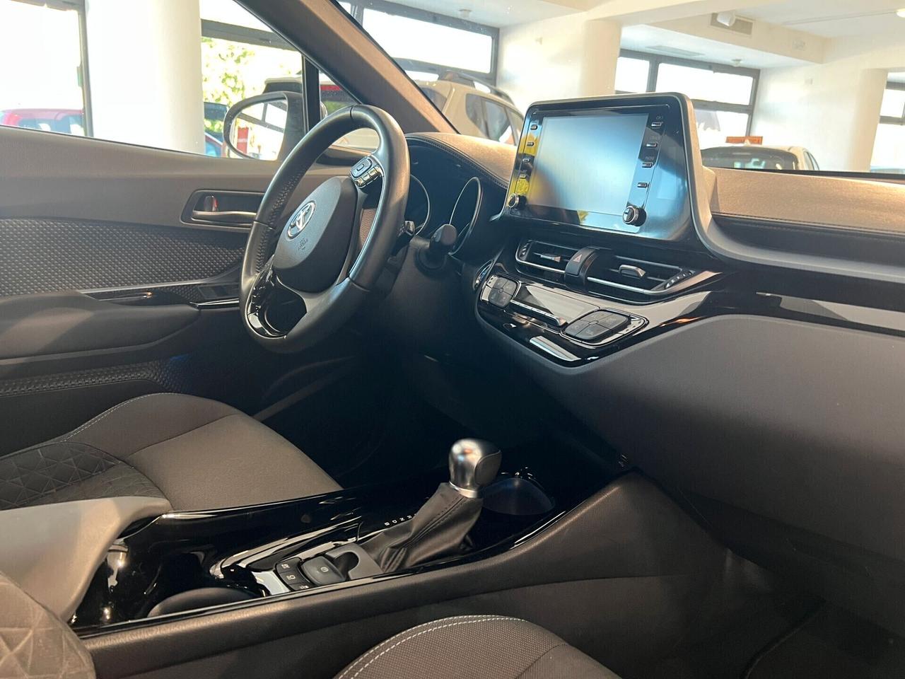 C-HR 1.8 Hybrid E-CVT Trend