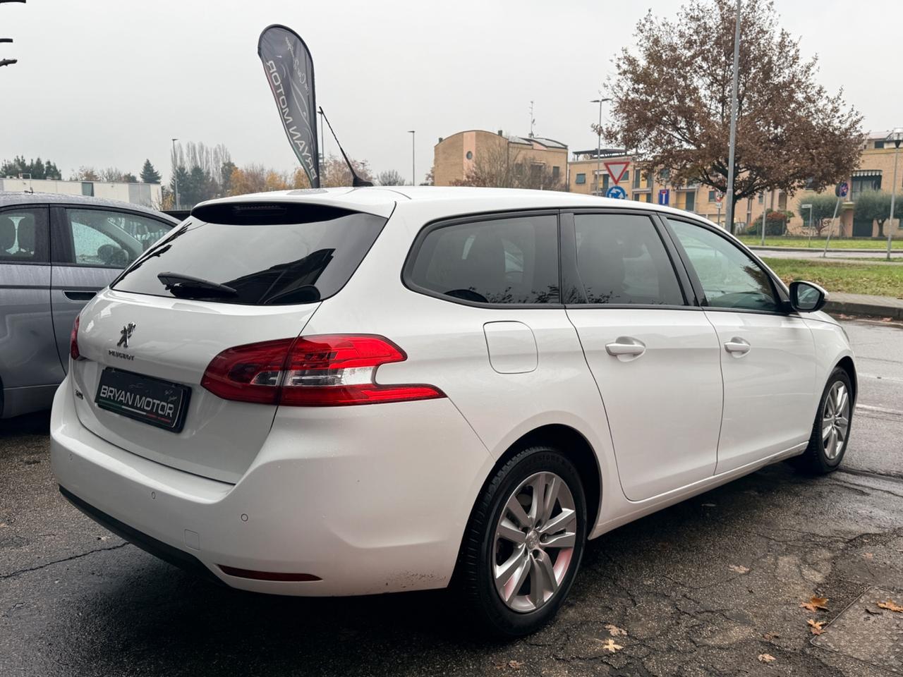 Peugeot 308 BlueHDi 130 S&S SW Active Business