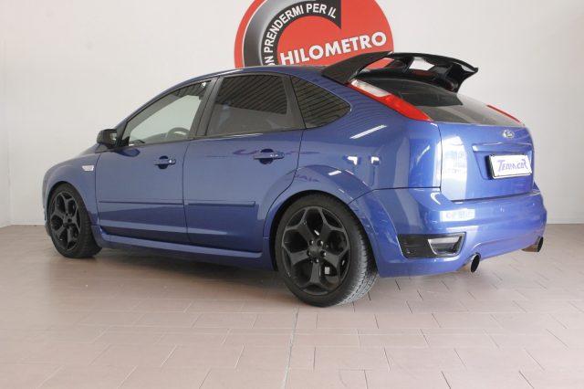 FORD Focus 2.5T (225CV) 20V 5p. ST