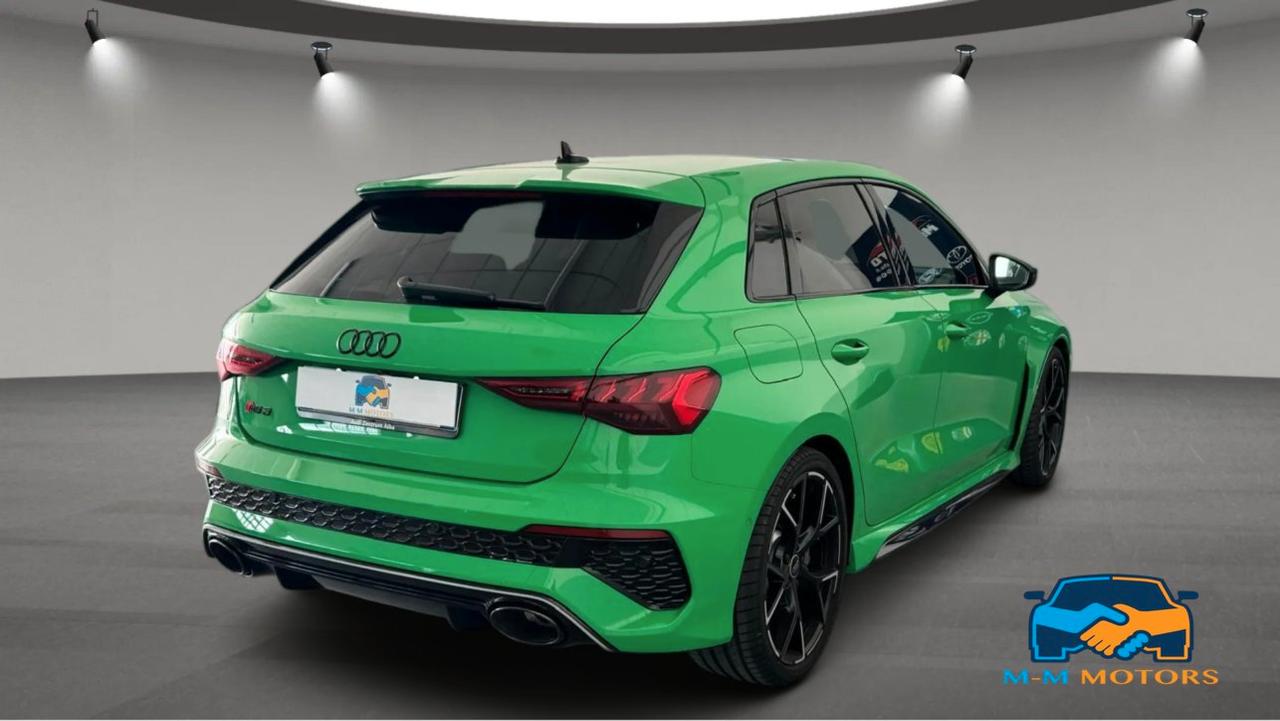 Audi RS3 Sportback 2.5 tfsi quattro s-tronic UNICOPRO-CARBOCERAMICI- COLORE EXCLUSIVE-GARANZIA AUDI 2028-LIM 290KM/H BOLLO E SUPERBOLLO 06/2027