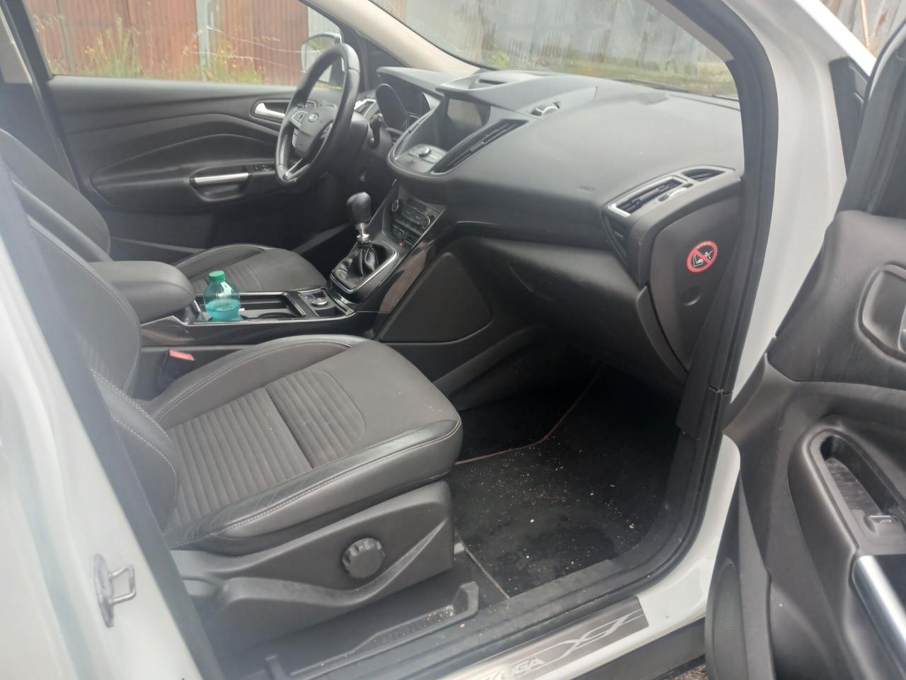 Ford Kuga 1.5 TDCI 120 CV S&S 2WD Titanium