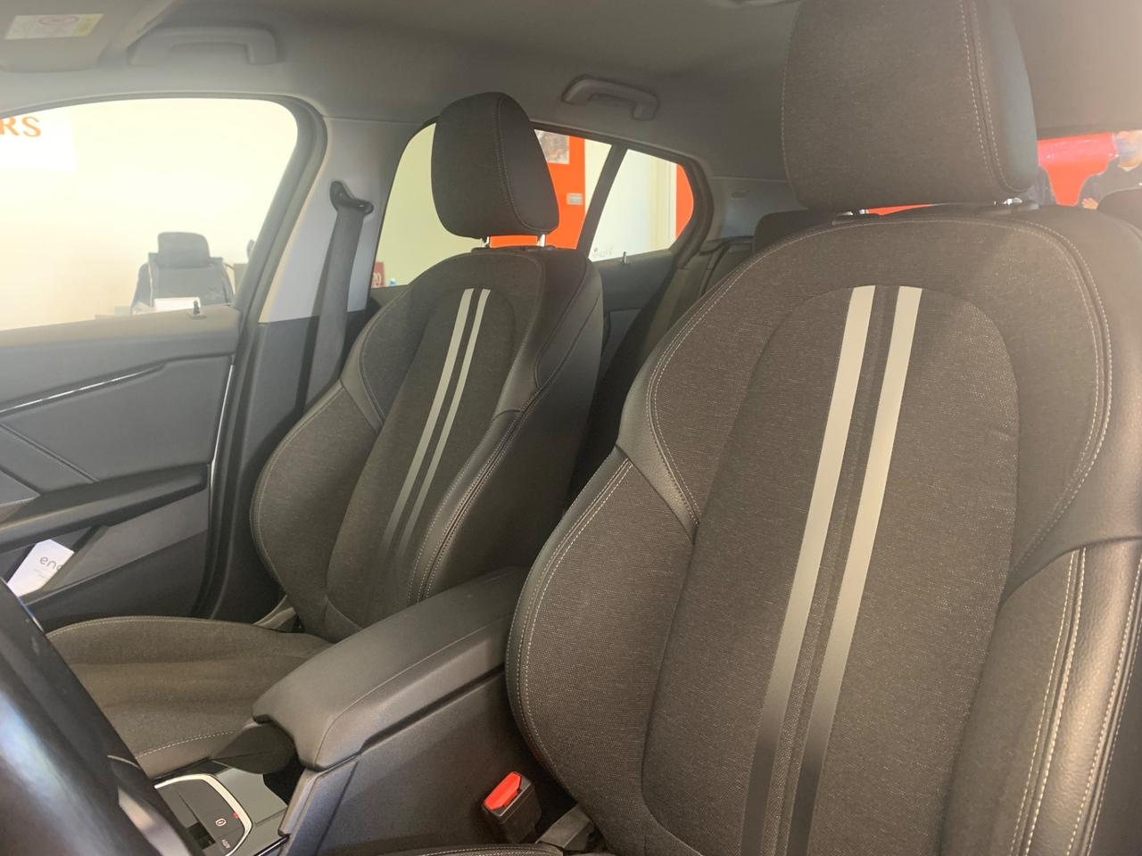 Bmw 118i 5p. Sport auto