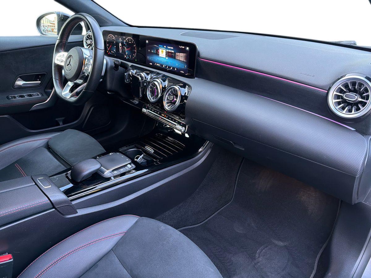 Mercedes-Benz A 180 Premium auto