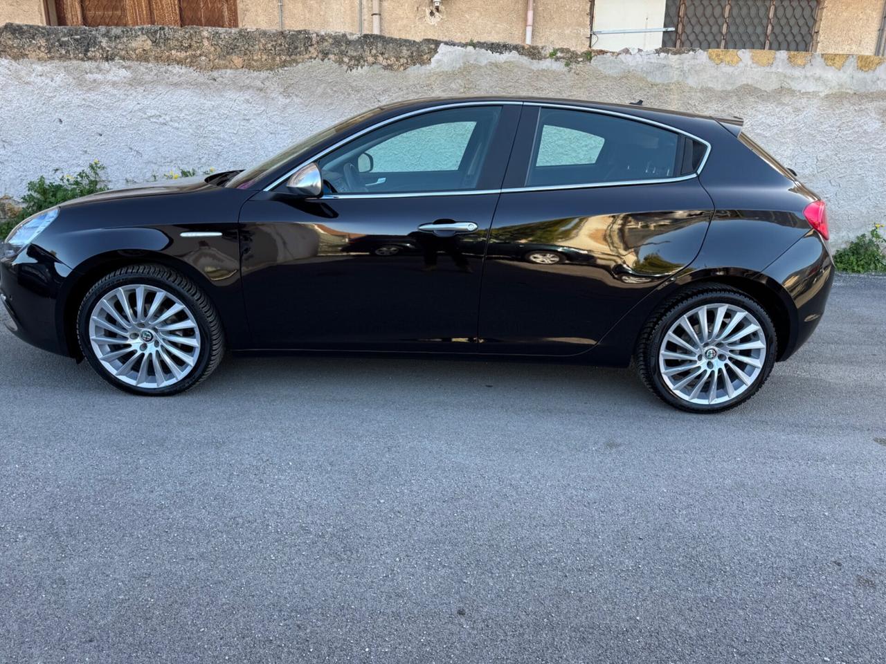 Alfa Romeo Giulietta 1.6 JTDm-2 120 CV Distinctive