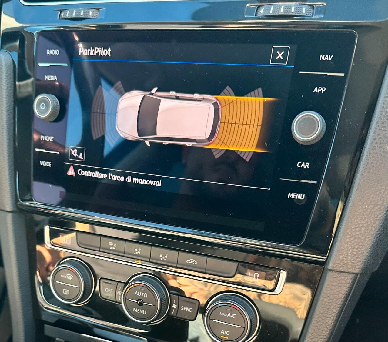 Volkswagen Golf 7.5 Restyling 1.6 TDI 115 CV, euro 6B, ok Neopatentati, Virtual Cockpit ,FULL OPTIONAL .