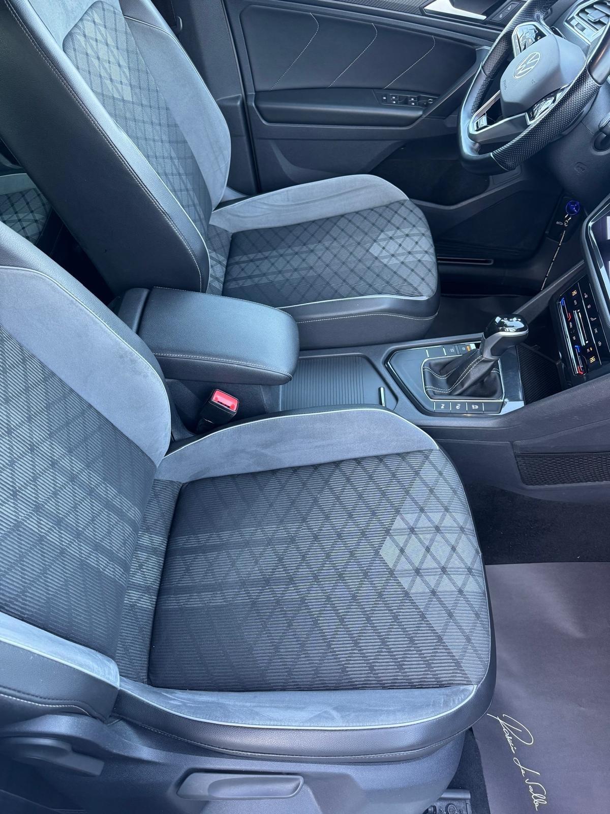 Volkswagen Tiguan 2.0 TDI 150 CV SCR DSG R-Line