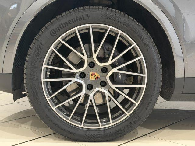 PORSCHE Cayenne 3.0 Hybrid V6 IVA ESPOSTA