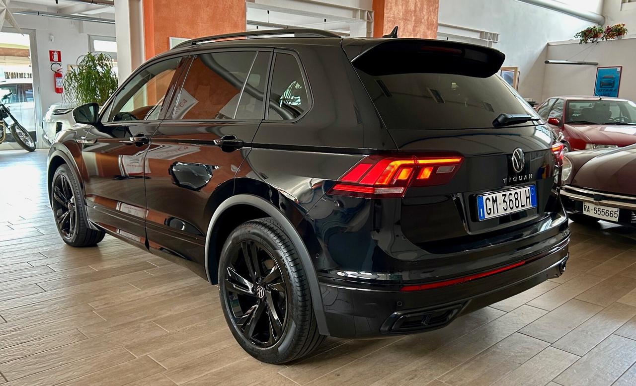 Volkswagen Tiguan 2.0 TDI 150 CV SCR DSG R-Line