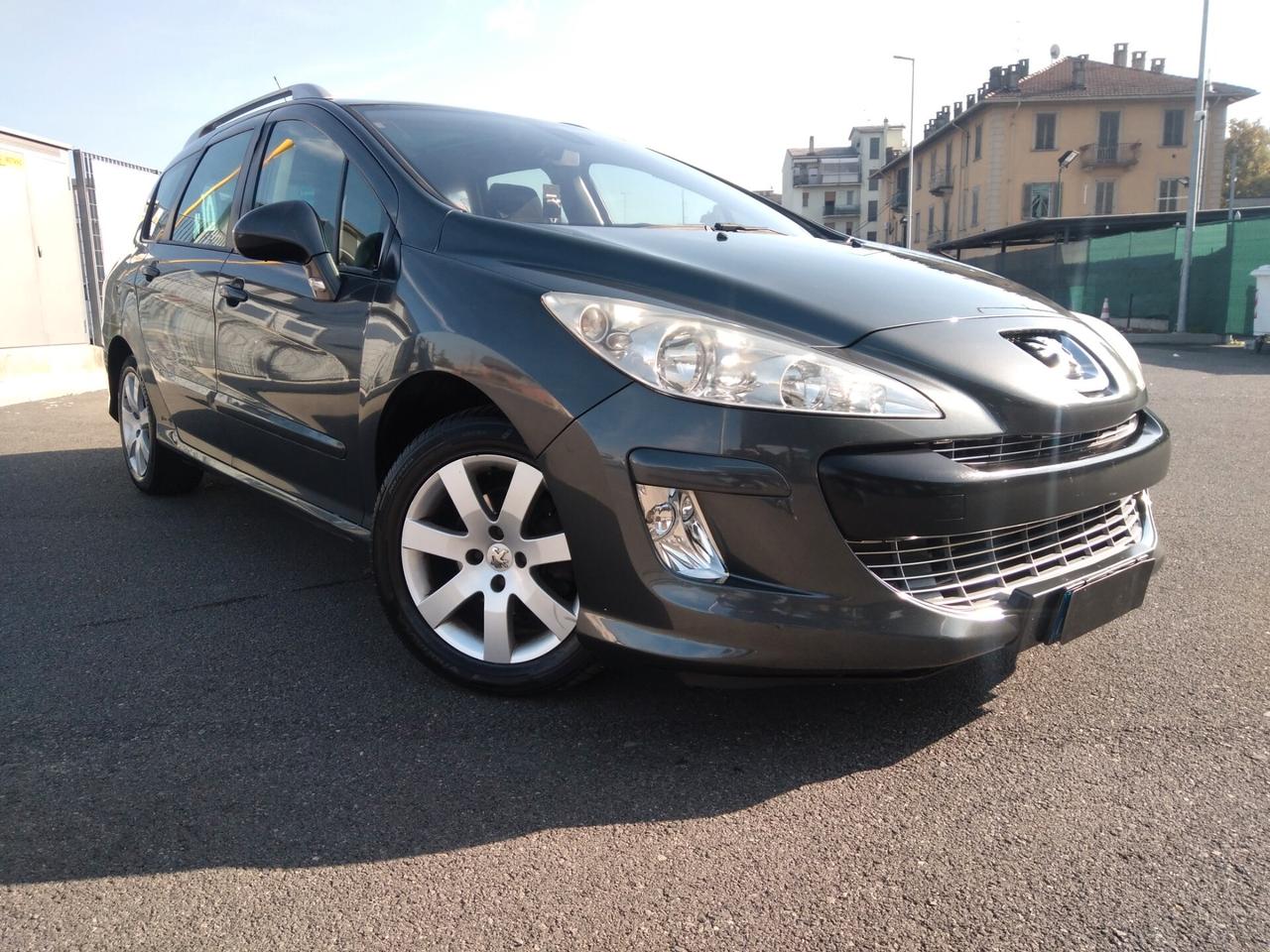 Peugeot 308 1.6 HDi 110CV SW 7posti xneopatentati