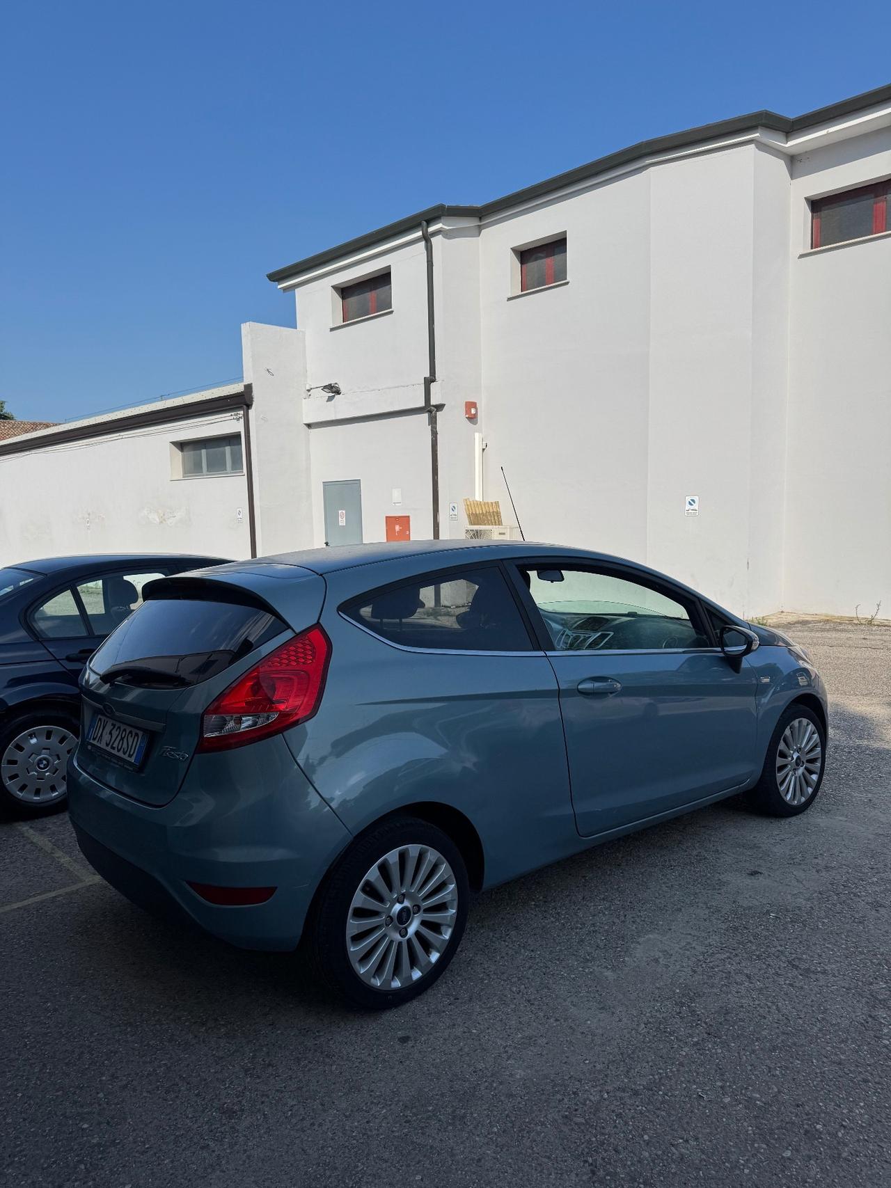 Ford Fiesta 1.2 82CV 3 porte Titanium