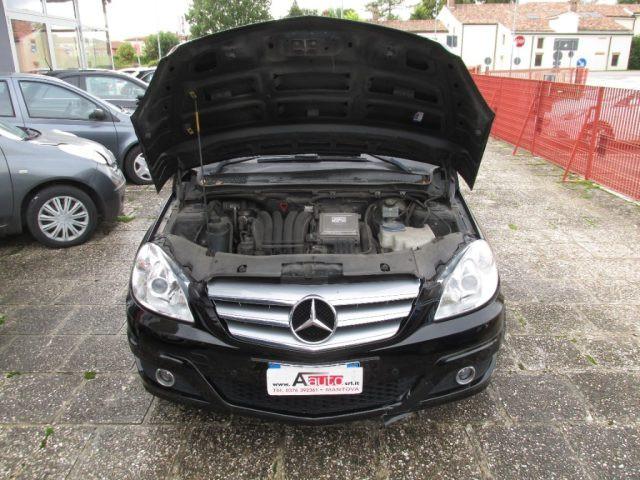 MERCEDES-BENZ B 180 NGT BlueEFFICIENCY -METANO dalla casa rev. 05/2026