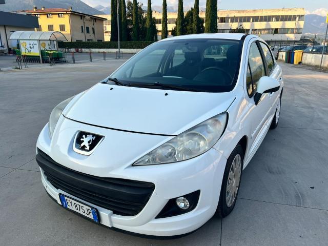 Peugeot 207 1.4 75 cv Benzina Gpl