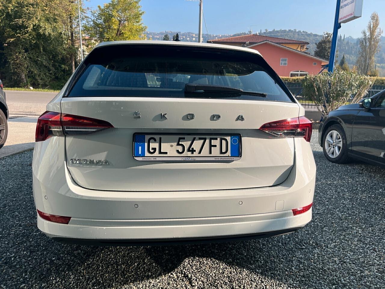 Skoda Octavia 2.0 TDI EVO SCR DSG Wagon Executive