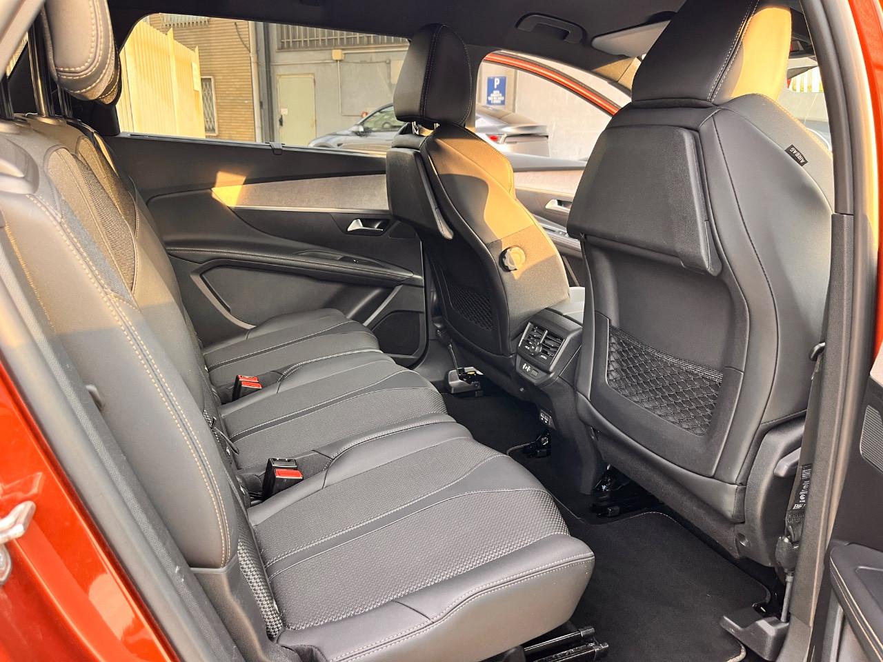 Peugeot 5008 5008 1.5 blueDHi 130cv EAT8 7 Posti