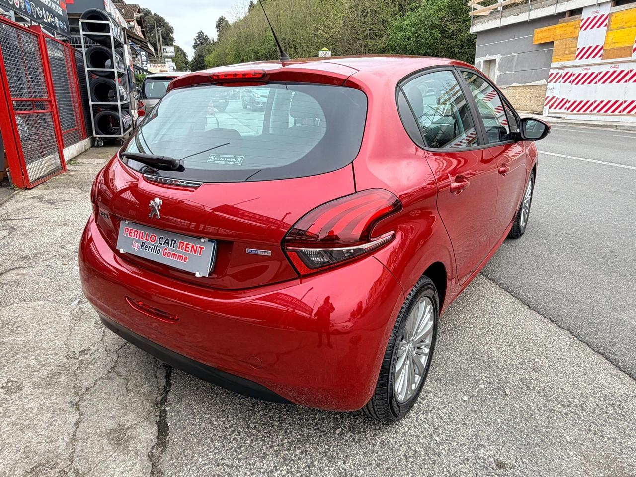 Peugeot 208 PureTech 82 5 porte Allure