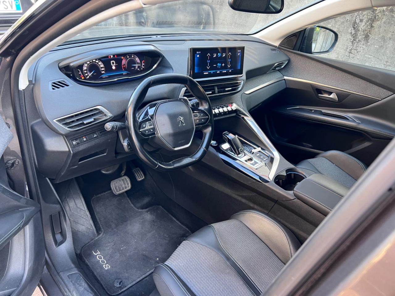 Peugeot 3008 BlueHDi 130 S&S EAT8 Allure