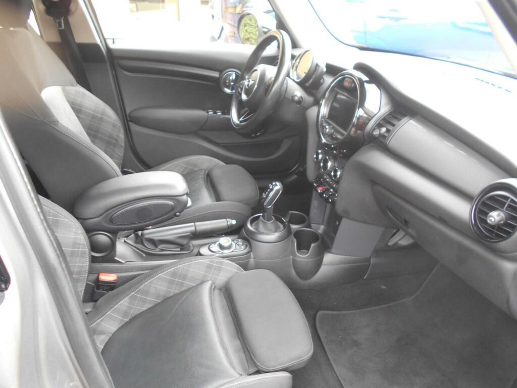 Mini Cooper D 1.5 TwinPower Turbo Cooper D Business DCT