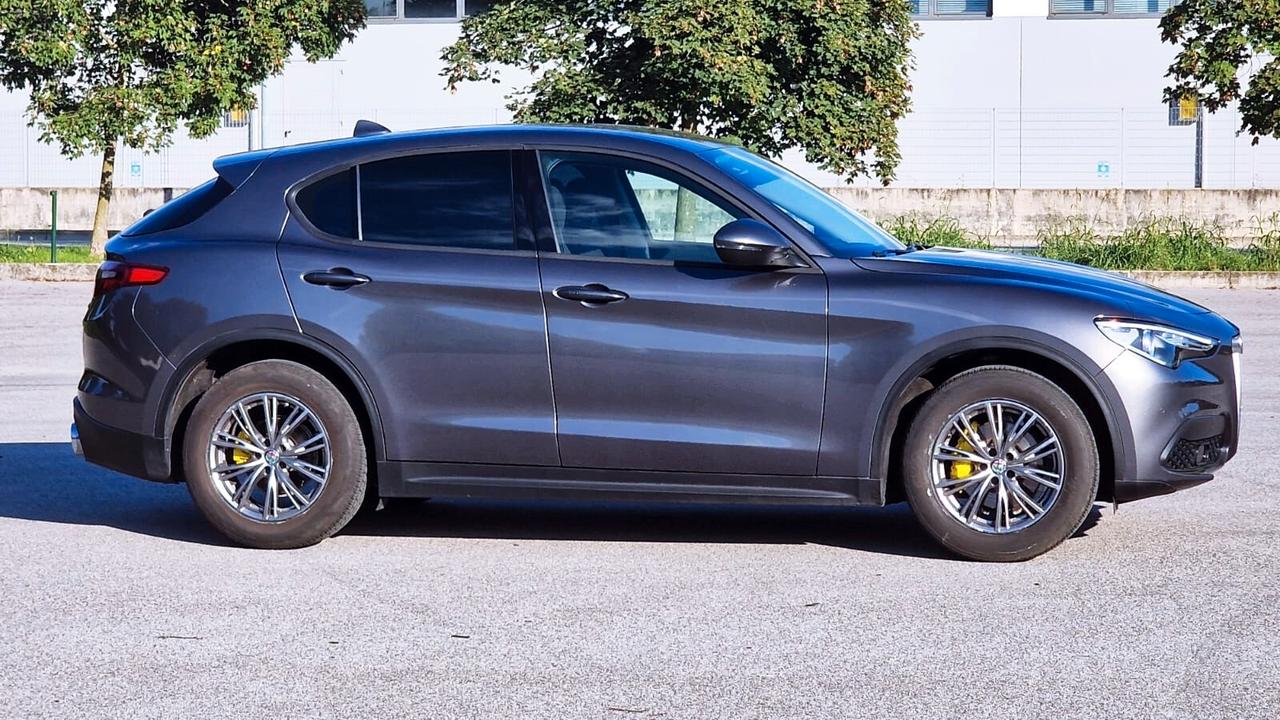 Alfa Romeo Stelvio 2.2 Turbodiesel 190 CV AT8 Q4