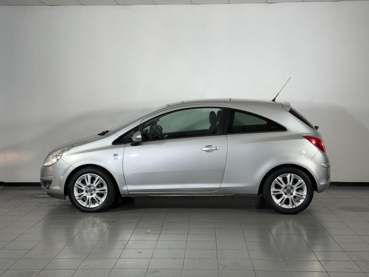 Opel Corsa 1.3 CDTI 75CV 3 porte TETTO PANORAMICO