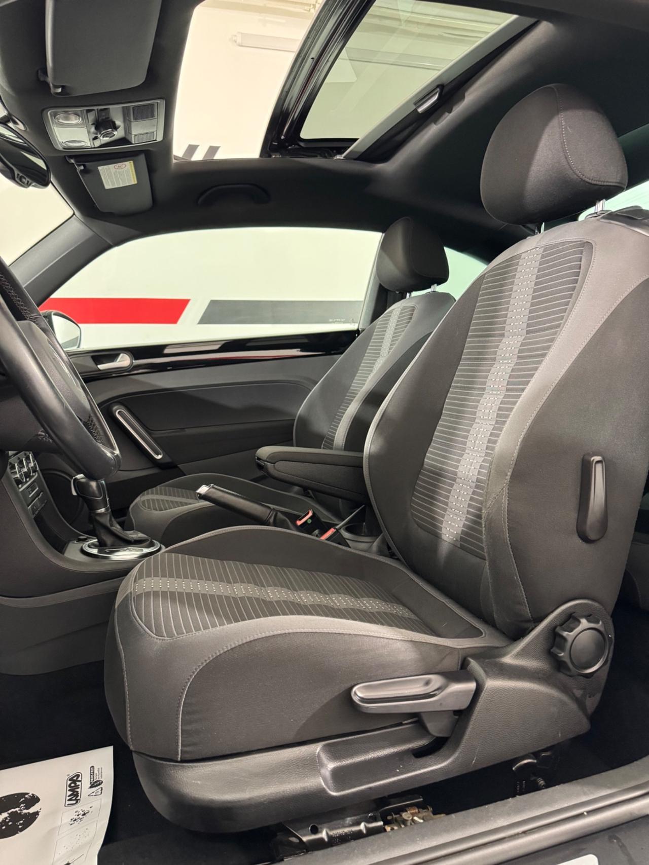 Volkswagen Maggiolino 2.0 TDI DSG Sport