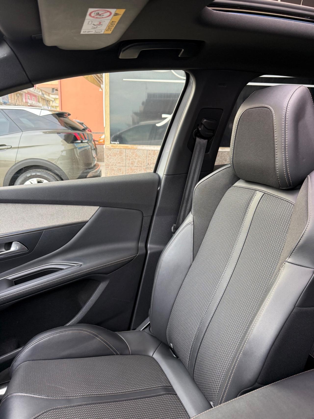 Peugeot 3008 1.5 diesel EAT8 GT tetto apribile 2022