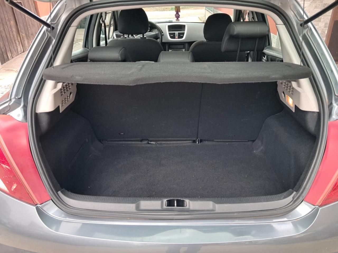Peugeot 207 1.4 8V 75CV 5p. Energie Sport ECO GPL