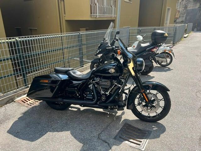 Harley-davidson Touring Road King SPECIAL