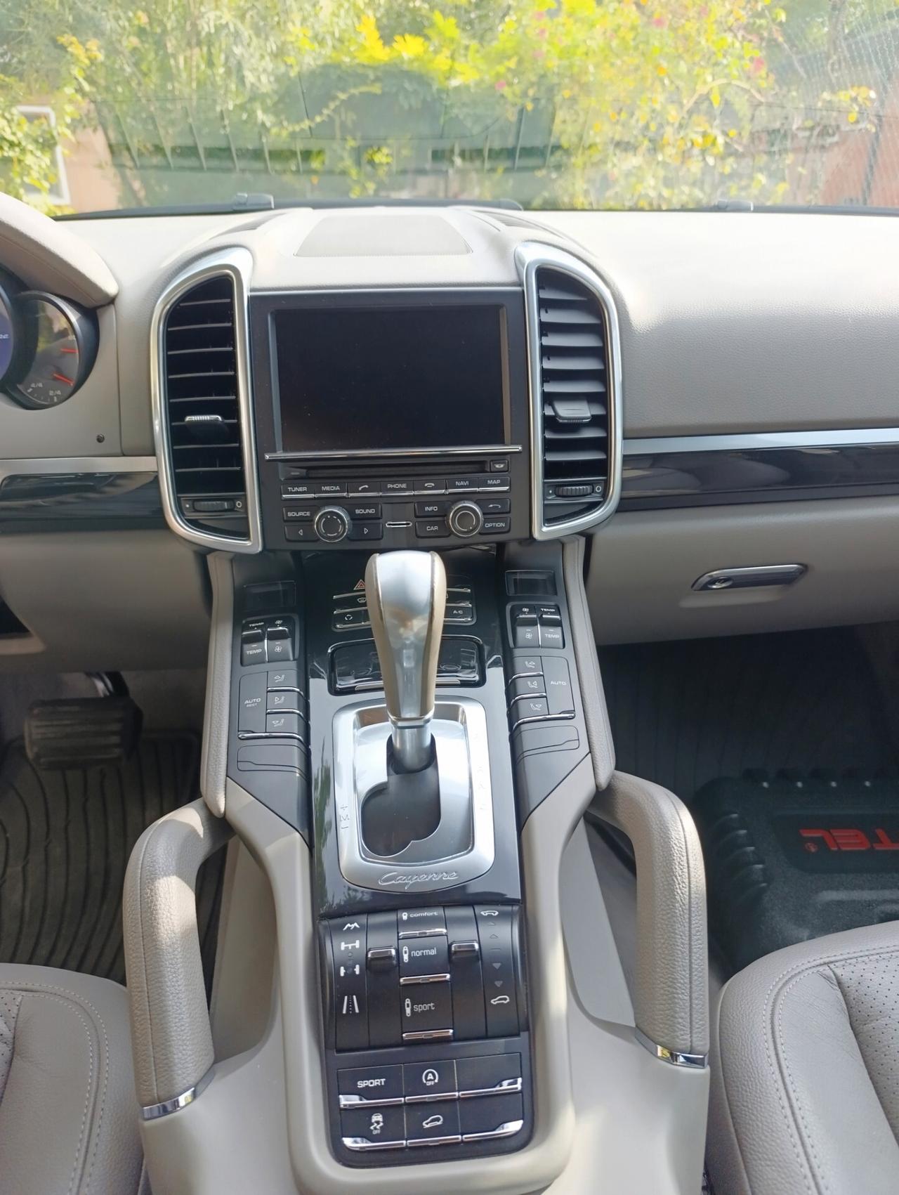 Porsche Cayenne 3.0 Diesel #GM