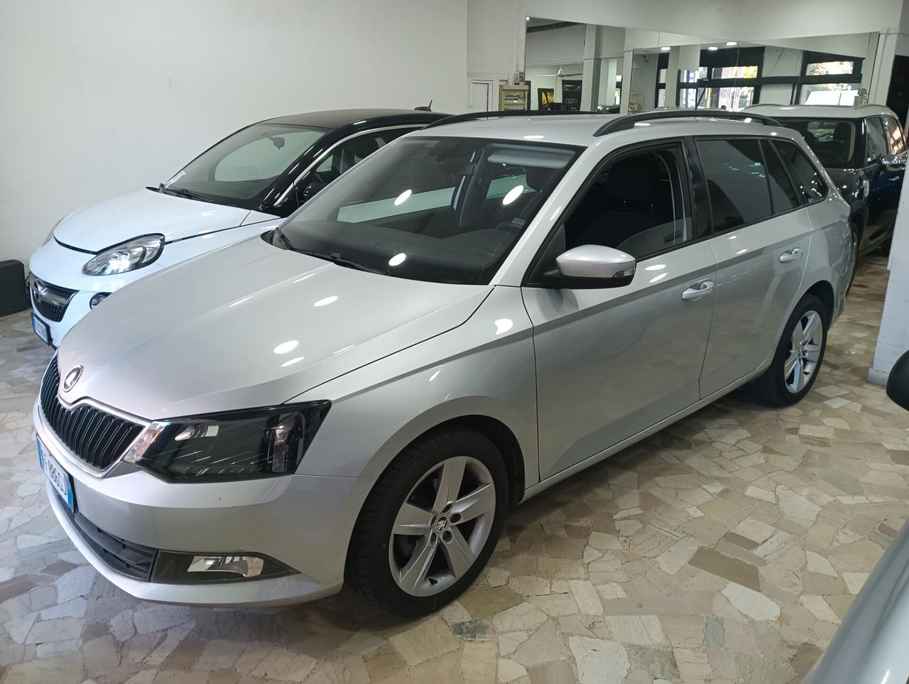 Skoda Fabia 1.2 TSI Twin Color Design Edition Argento