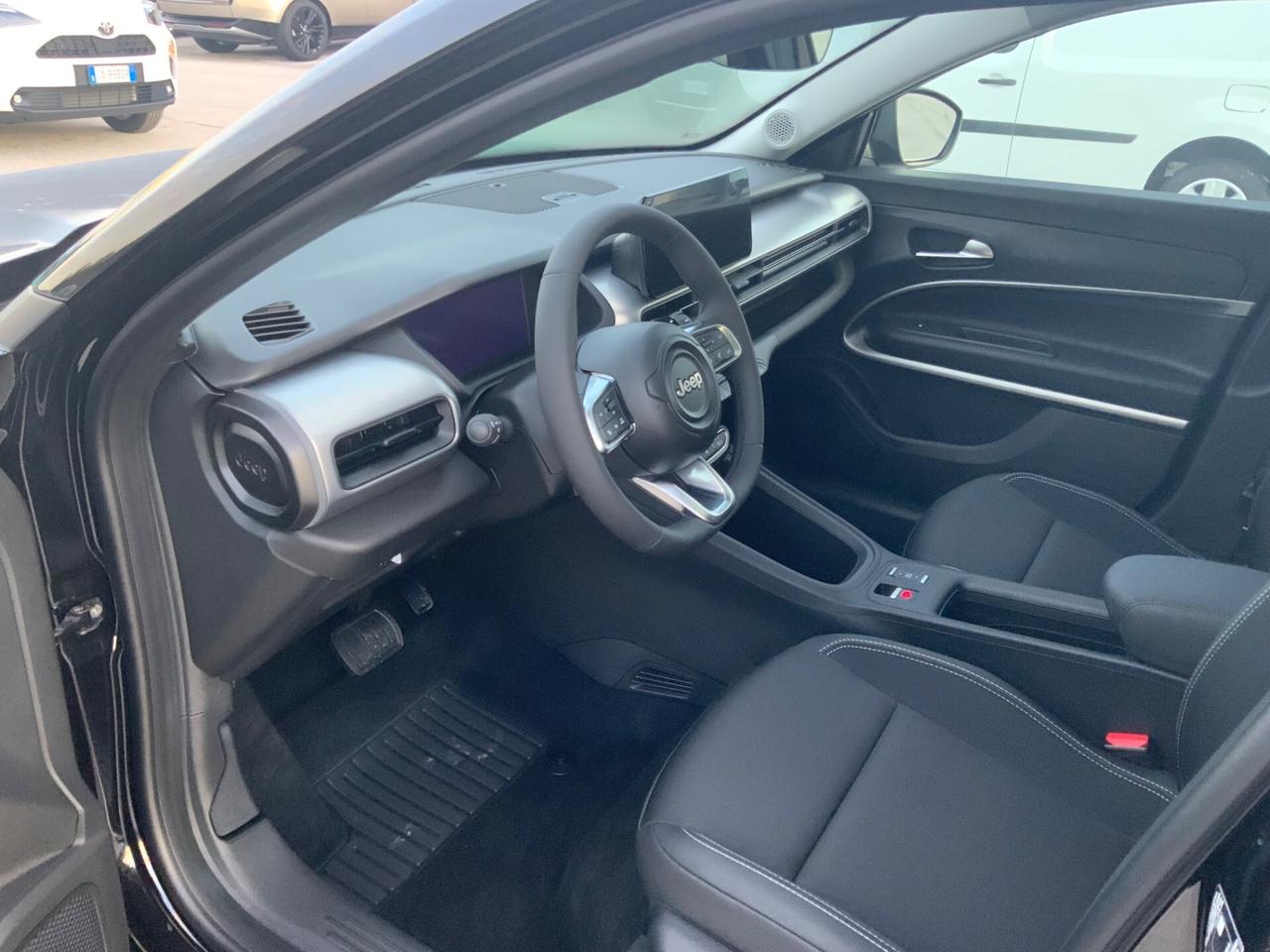 Jeep Avenger 1.2 Turbo MHEV Summit