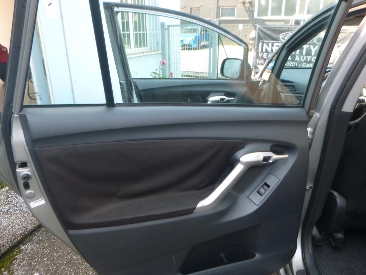 Toyota Verso 2.0 D Sol 7 posti