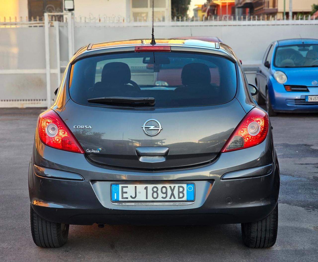 Opel Corsa 1.2 3 porte Club