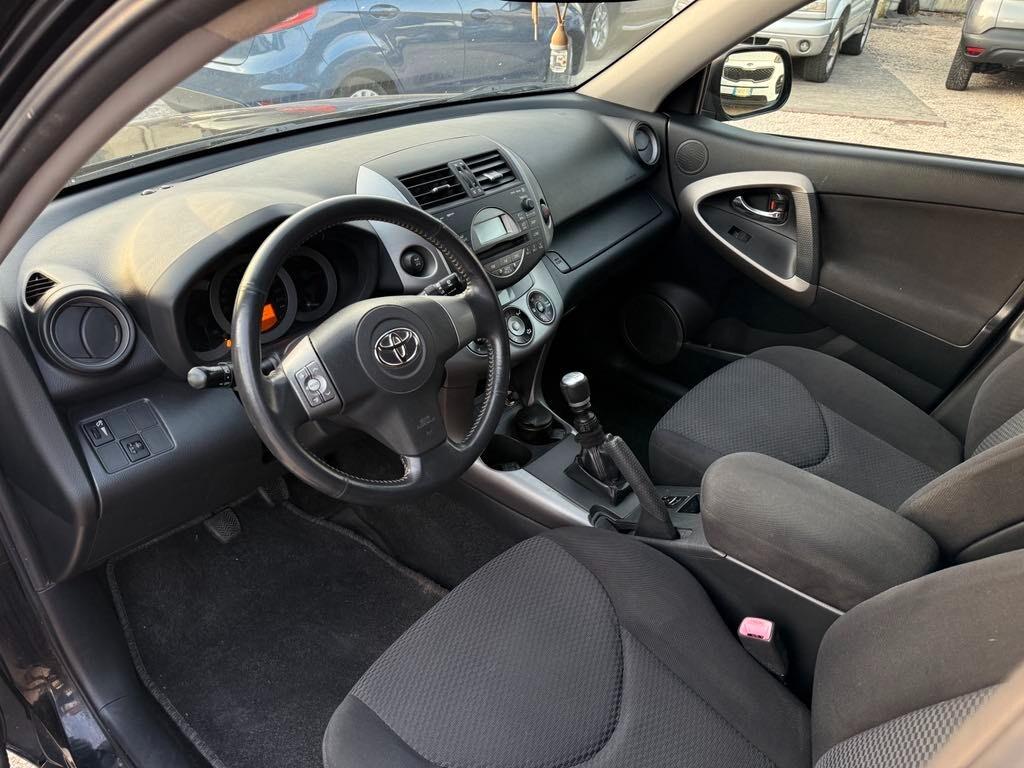 Toyota RAV 4 RAV4 2.2 D-4D 136 CV Sol