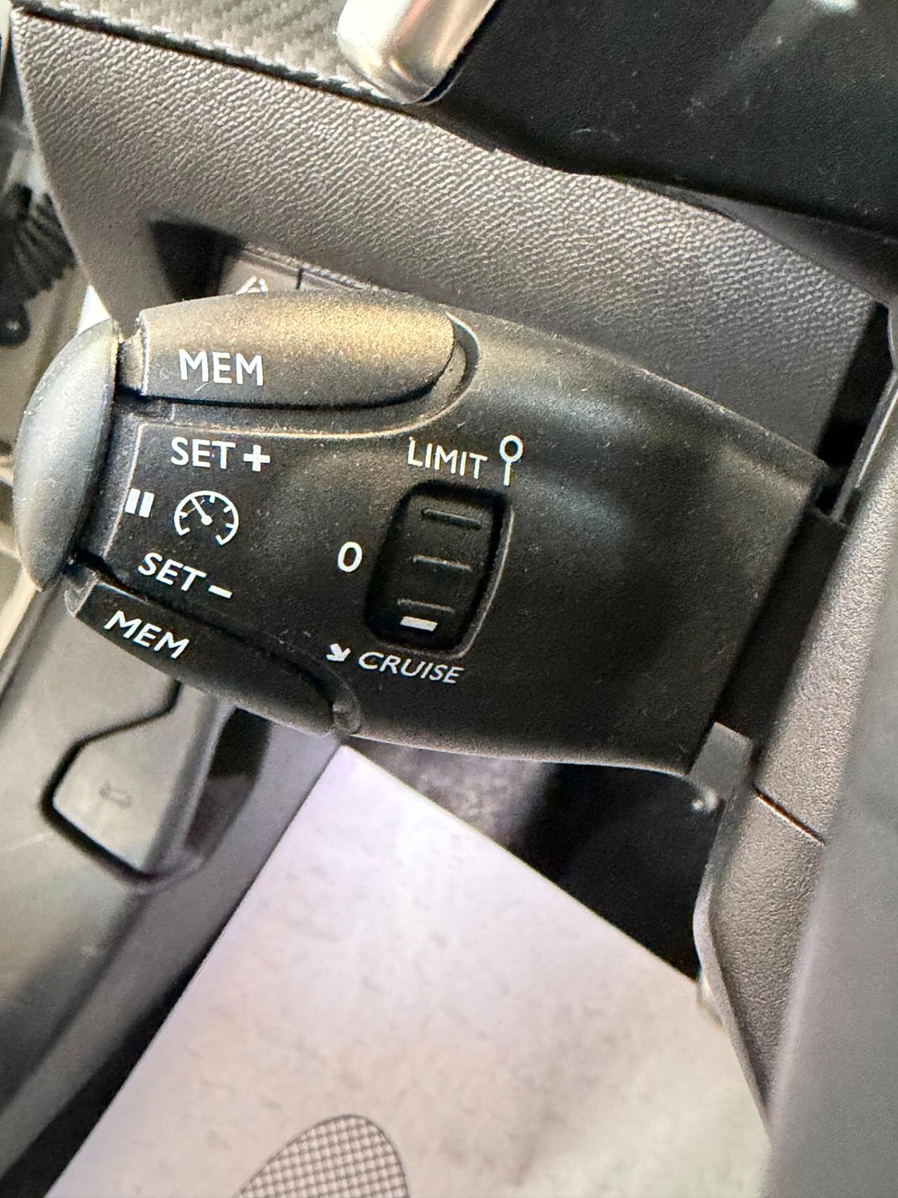 Peugeot 2008 BlueHDi 130 S&S EAT8 GT Line