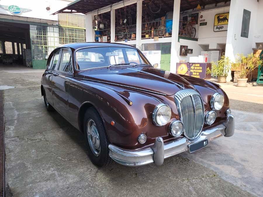 Daimler 2.5 V8 Saloon – 1964